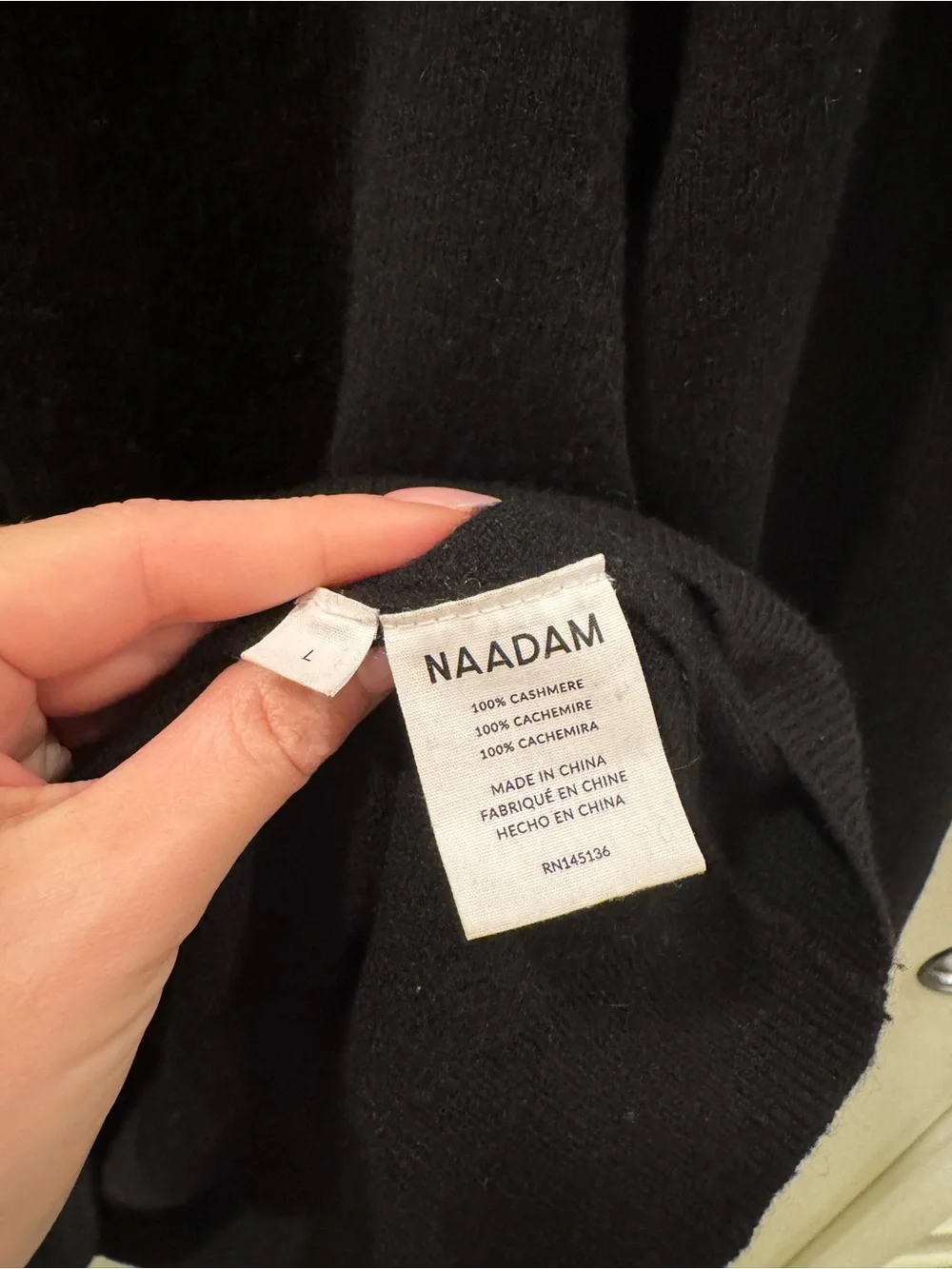 NAADAM The Original Cashmere V-Neck Sweater 100% Cashmere Size Large